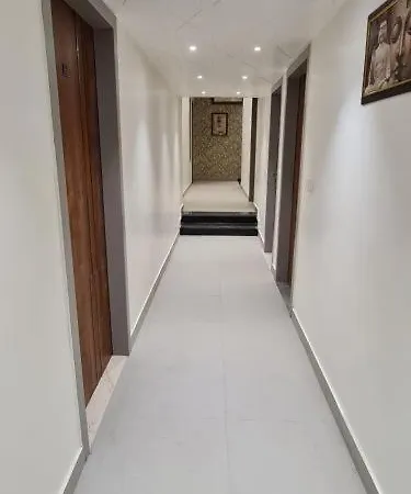 Hotel The Platform Near Us Embassy Chanakyapuri Delhi